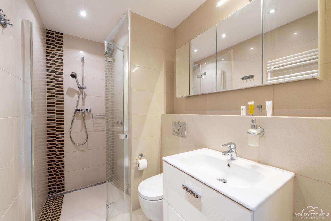 Horyzont Apartamenty -Apartament Willa Karl- Blisko Centrum Kołobrzeg Buitenkant foto